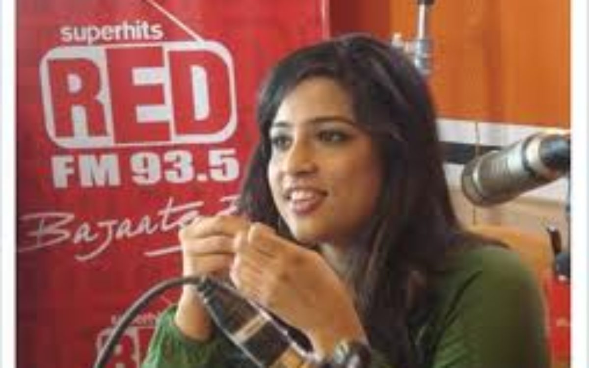 Red FM 93.5 Mumbai India RJ Malishka